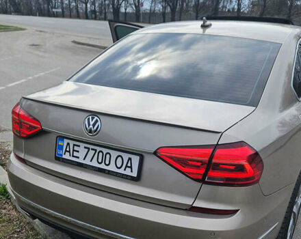 Фольксваген Пассат, объемом двигателя 3.6 л и пробегом 203 тыс. км за 15000 $, фото 7 на Automoto.ua