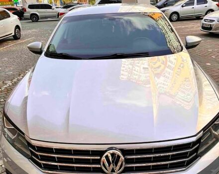 Фольксваген Пассат, объемом двигателя 1.8 л и пробегом 198 тыс. км за 14000 $, фото 1 на Automoto.ua