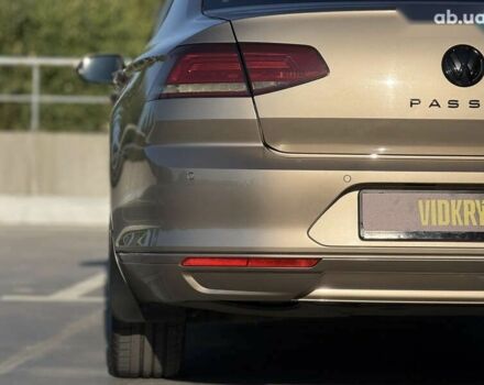 Фольксваген Пассат, об'ємом двигуна 2 л та пробігом 330 тис. км за 14900 $, фото 17 на Automoto.ua