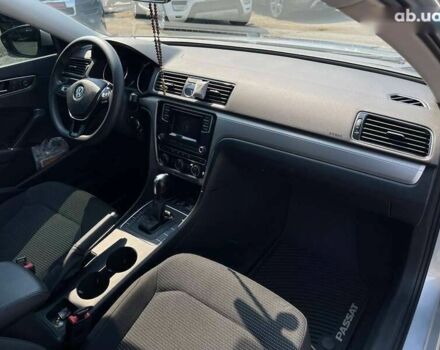 Фольксваген Пассат, об'ємом двигуна 1.8 л та пробігом 129 тис. км за 13490 $, фото 22 на Automoto.ua
