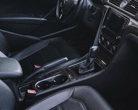 Фольксваген Пассат, об'ємом двигуна 1.8 л та пробігом 106 тис. км за 16800 $, фото 29 на Automoto.ua