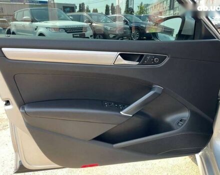 Фольксваген Пассат, об'ємом двигуна 1.8 л та пробігом 129 тис. км за 13490 $, фото 16 на Automoto.ua