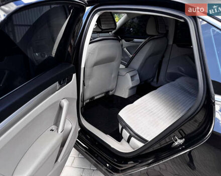 Фольксваген Пассат, объемом двигателя 1.8 л и пробегом 210 тыс. км за 11000 $, фото 9 на Automoto.ua