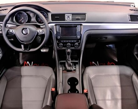 Фольксваген Пассат, объемом двигателя 1.8 л и пробегом 190 тыс. км за 14900 $, фото 6 на Automoto.ua