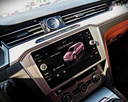 Фольксваген Пассат, об'ємом двигуна 1.6 л та пробігом 226 тис. км за 12800 $, фото 9 на Automoto.ua