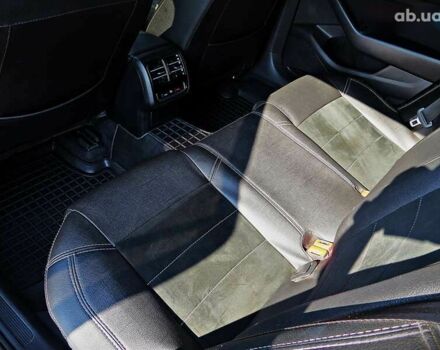 Фольксваген Пассат, об'ємом двигуна 1.6 л та пробігом 226 тис. км за 12800 $, фото 15 на Automoto.ua