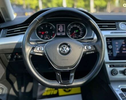 Фольксваген Пассат, об'ємом двигуна 1.6 л та пробігом 197 тис. км за 17500 $, фото 14 на Automoto.ua