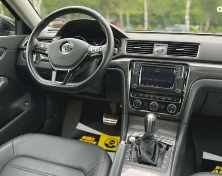 Фольксваген Пассат, объемом двигателя 1.8 л и пробегом 100 тыс. км за 13999 $, фото 14 на Automoto.ua