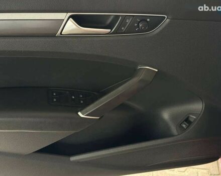 Фольксваген Пассат, об'ємом двигуна 2 л та пробігом 198 тис. км за 12650 $, фото 27 на Automoto.ua