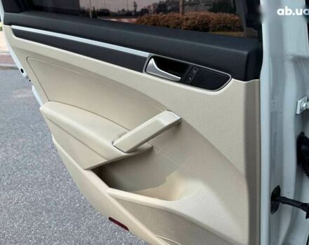 Фольксваген Пассат, объемом двигателя 1.8 л и пробегом 159 тыс. км за 13500 $, фото 29 на Automoto.ua