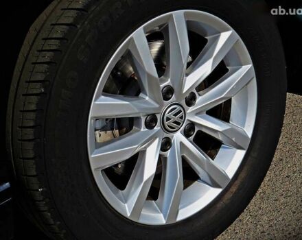 Фольксваген Пассат, об'ємом двигуна 1.6 л та пробігом 226 тис. км за 12800 $, фото 4 на Automoto.ua