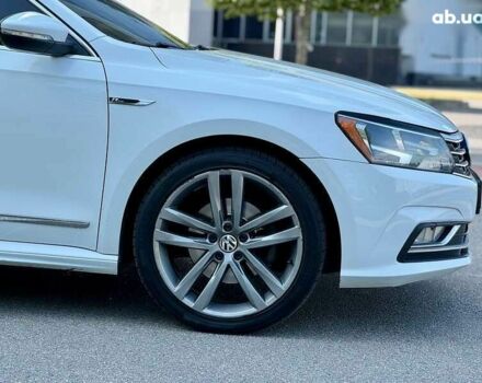 Фольксваген Пассат, объемом двигателя 1.8 л и пробегом 159 тыс. км за 13500 $, фото 9 на Automoto.ua