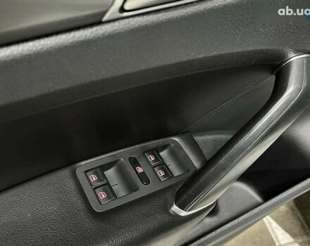 Фольксваген Пассат, объемом двигателя 2 л и пробегом 143 тыс. км за 12500 $, фото 18 на Automoto.ua