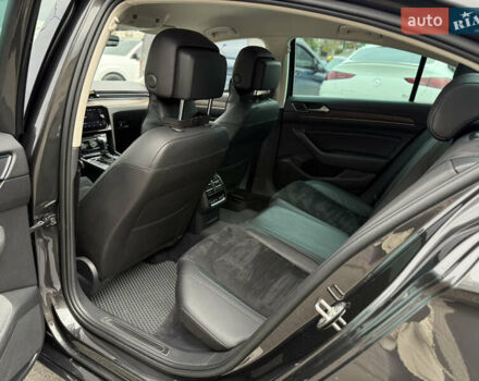 Фольксваген Пассат 2018 в Киеве на Automoto.ua Фольксваген Пассат, объемом двигателя 2 л и пробегом 152 тыс. км за 25999 $, фото 24 на Automoto.ua