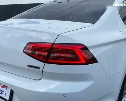 Фольксваген Пассат, объемом двигателя 2 л и пробегом 50 тыс. км за 25600 $, фото 14 на Automoto.ua