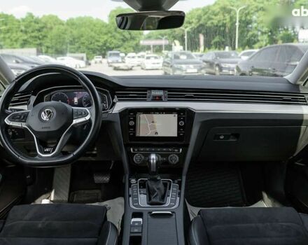 Фольксваген Пассат, объемом двигателя 2 л и пробегом 200 тыс. км за 23000 $, фото 4 на Automoto.ua