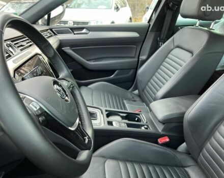 Фольксваген Пассат 2021 в Киеве на Automoto.ua Фольксваген Пассат, объемом двигателя 2 л и пробегом 15 тыс. км за 43298 $, фото 6 на Automoto.ua