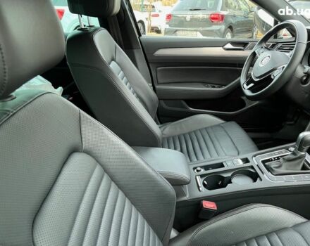 Фольксваген Пассат 2021 в Киеве на Automoto.ua Фольксваген Пассат, объемом двигателя 2 л и пробегом 15 тыс. км за 43298 $, фото 12 на Automoto.ua