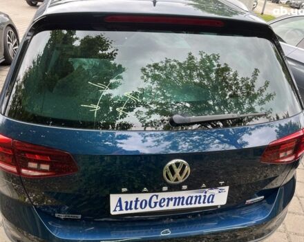 Фольксваген Пассат, объемом двигателя 2 л и пробегом 10 тыс. км за 45102 $, фото 1 на Automoto.ua