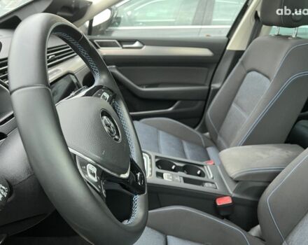 Фольксваген Пассат, объемом двигателя 1.4 л и пробегом 1 тыс. км за 46515 $, фото 10 на Automoto.ua