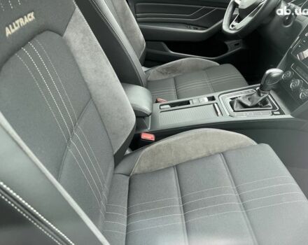 Фольксваген Пассат, объемом двигателя 2 л и пробегом 10 тыс. км за 45102 $, фото 2 на Automoto.ua