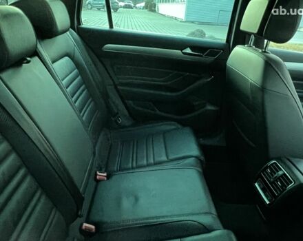 Фольксваген Пассат, объемом двигателя 2 л и пробегом 24 тыс. км за 48471 $, фото 14 на Automoto.ua