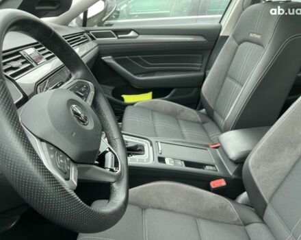 Фольксваген Пассат, объемом двигателя 2 л и пробегом 10 тыс. км за 45102 $, фото 14 на Automoto.ua