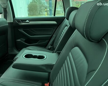 Фольксваген Пассат, объемом двигателя 2 л и пробегом 2 тыс. км за 59339 $, фото 22 на Automoto.ua