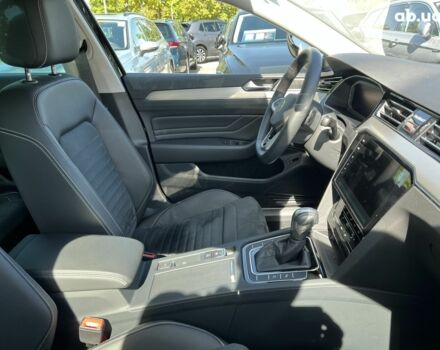 Фольксваген Пассат, объемом двигателя 2 л и пробегом 1 тыс. км за 50536 $, фото 15 на Automoto.ua