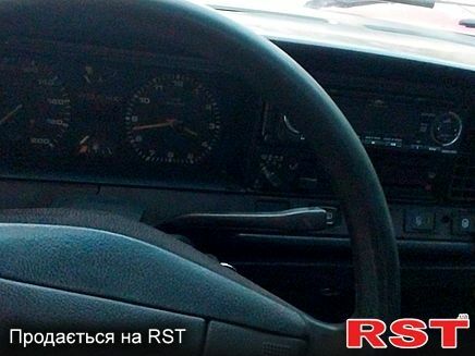 Фольксваген Пассат, объемом двигателя 1.6 л и пробегом 300 тыс. км за 1200 $, фото 3 на Automoto.ua