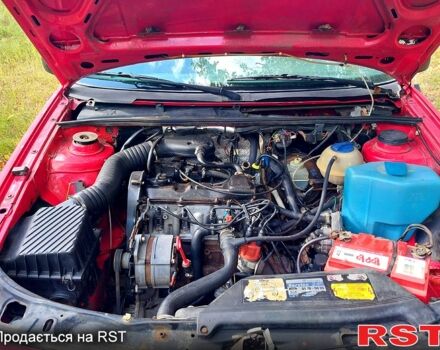 Фольксваген Пассат, об'ємом двигуна 1.8 л та пробігом 366 тис. км за 950 $, фото 4 на Automoto.ua