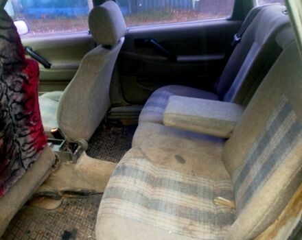 Фольксваген Пассат, объемом двигателя 1.8 л и пробегом 100 тыс. км за 1400 $, фото 7 на Automoto.ua