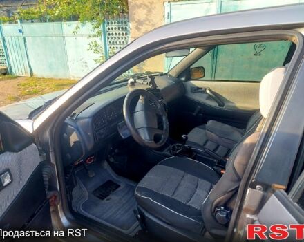 Фольксваген Пассат, объемом двигателя 1.8 л и пробегом 200 тыс. км за 2500 $, фото 1 на Automoto.ua