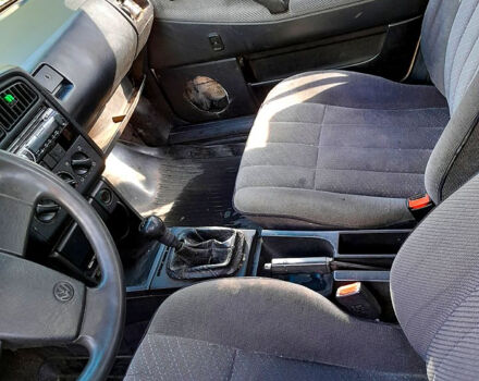 Фольксваген Пассат, объемом двигателя 1.8 л и пробегом 252 тыс. км за 1050 $, фото 7 на Automoto.ua