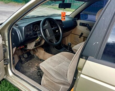 Фольксваген Пассат, об'ємом двигуна 1.8 л та пробігом 400 тис. км за 1800 $, фото 2 на Automoto.ua