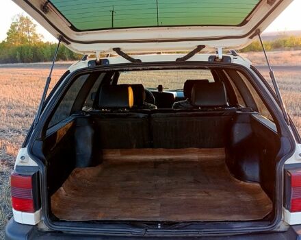 Фольксваген Пассат, объемом двигателя 1.9 л и пробегом 350 тыс. км за 2500 $, фото 6 на Automoto.ua