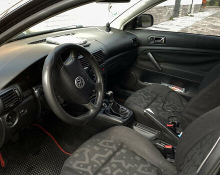 Фольксваген Пассат, объемом двигателя 1.6 л и пробегом 370 тыс. км за 3000 $, фото 12 на Automoto.ua