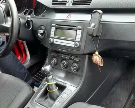 Фольксваген Пассат, объемом двигателя 1.6 л и пробегом 230 тыс. км за 6000 $, фото 4 на Automoto.ua