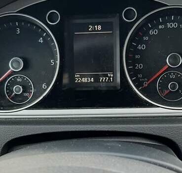 Фольксваген Пассат, объемом двигателя 2 л и пробегом 224 тыс. км за 12500 $, фото 4 на Automoto.ua