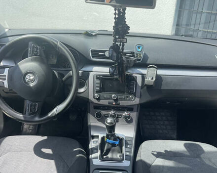 Фольксваген Пассат, объемом двигателя 1.97 л и пробегом 294 тыс. км за 12500 $, фото 4 на Automoto.ua