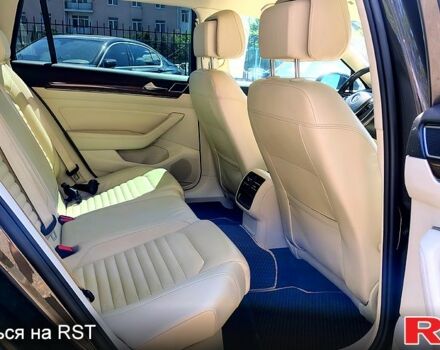 Фольксваген Пассат, об'ємом двигуна 2 л та пробігом 239 тис. км за 15499 $, фото 6 на Automoto.ua