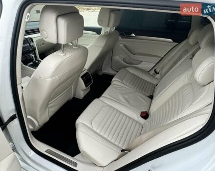 Фольксваген Пассат, объемом двигателя 1.97 л и пробегом 260 тыс. км за 16999 $, фото 14 на Automoto.ua