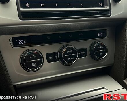 Фольксваген Пассат, объемом двигателя 2 л и пробегом 256 тыс. км за 12699 $, фото 6 на Automoto.ua