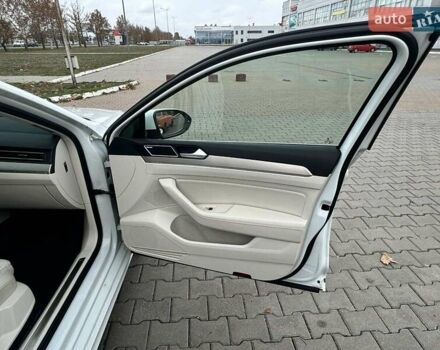 Фольксваген Пассат, объемом двигателя 1.97 л и пробегом 260 тыс. км за 16999 $, фото 13 на Automoto.ua