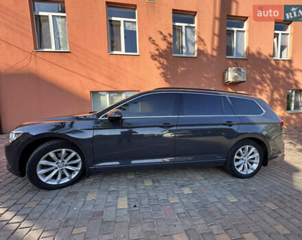 Фольксваген Пассат, об'ємом двигуна 2 л та пробігом 260 тис. км за 15500 $, фото 2 на Automoto.ua
