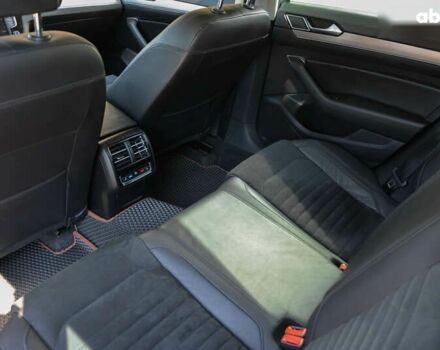 Фольксваген Пассат, об'ємом двигуна 2 л та пробігом 241 тис. км за 16500 $, фото 23 на Automoto.ua