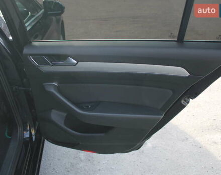 Фольксваген Пассат, объемом двигателя 1.6 л и пробегом 257 тыс. км за 11900 $, фото 18 на Automoto.ua