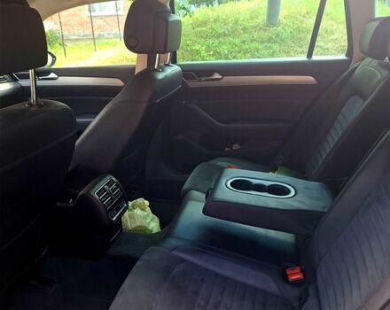 Фольксваген Пассат, об'ємом двигуна 2 л та пробігом 200 тис. км за 17000 $, фото 3 на Automoto.ua