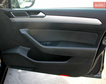 Фольксваген Пассат, объемом двигателя 1.6 л и пробегом 257 тыс. км за 11900 $, фото 21 на Automoto.ua