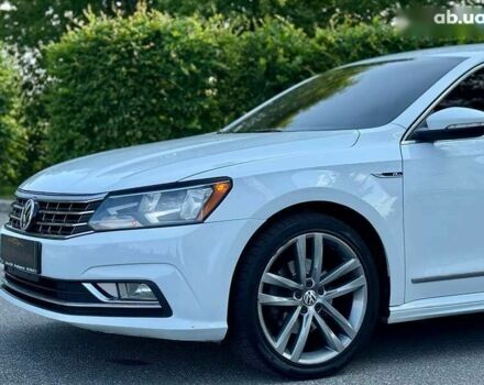 Фольксваген Пассат, объемом двигателя 1.8 л и пробегом 159 тыс. км за 13500 $, фото 16 на Automoto.ua